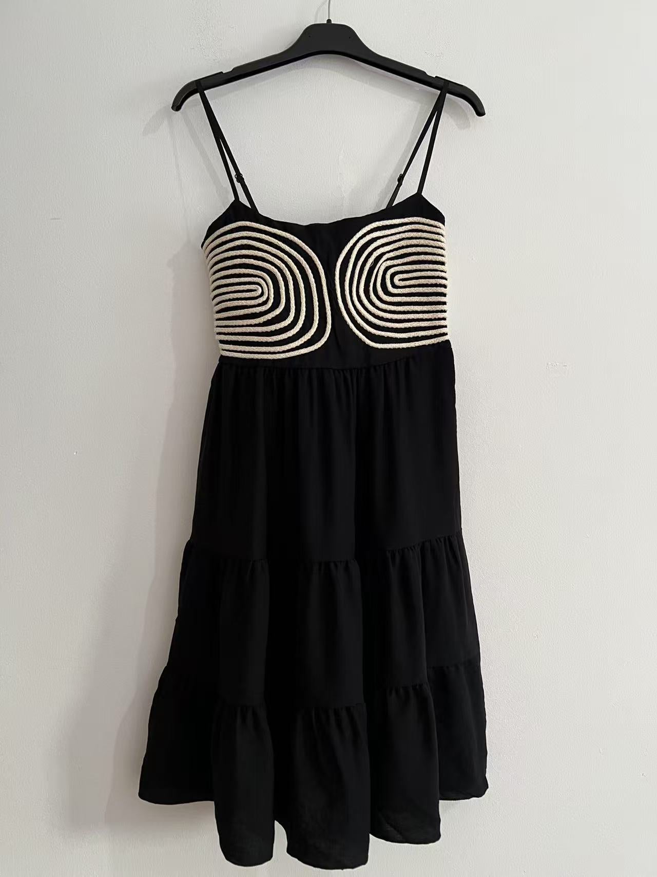 Vestido midi negro