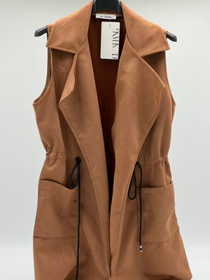 Chaleco antelina liso camel