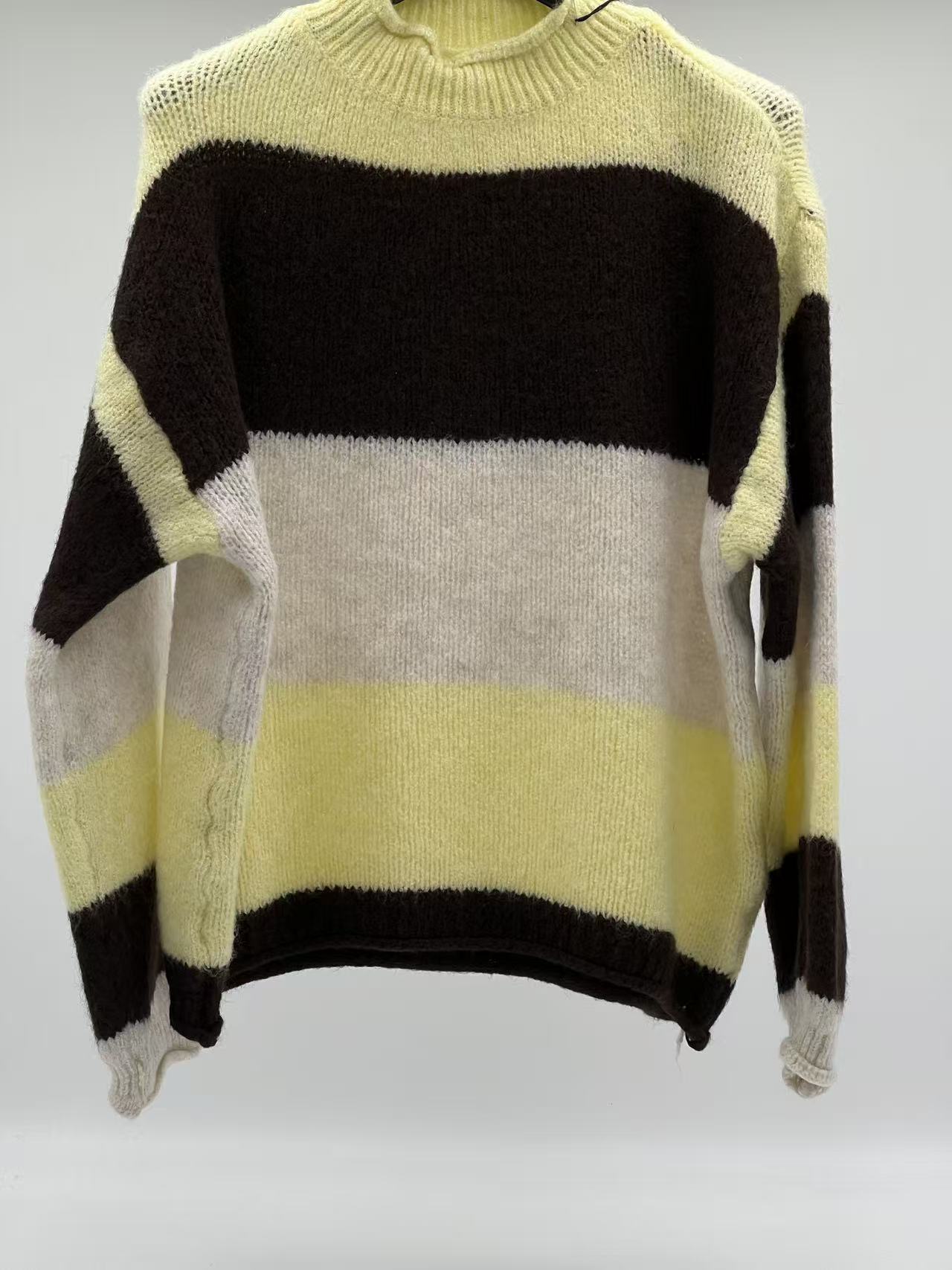 Jersey de lana amarillo