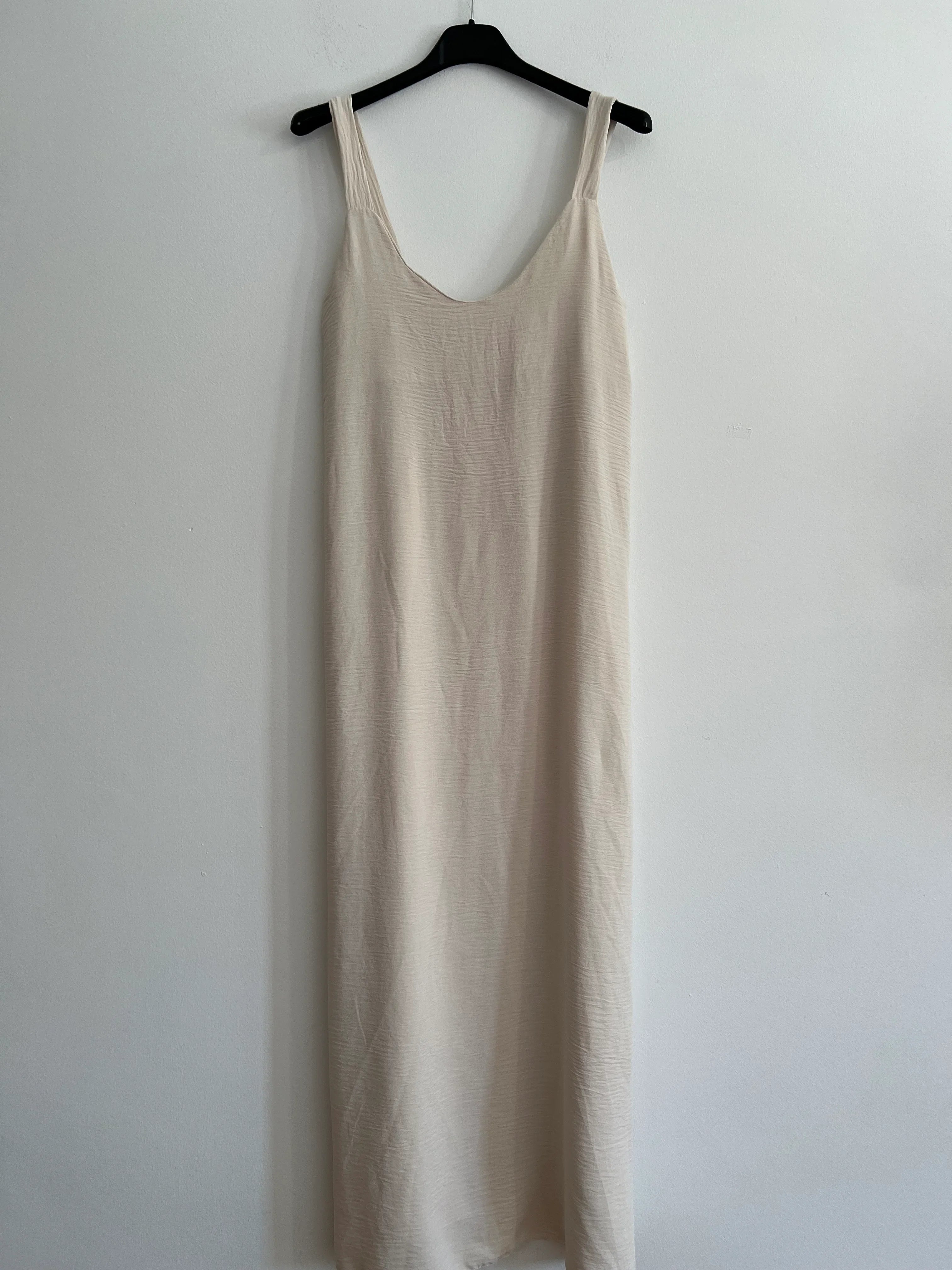 Vestido tirantes liso