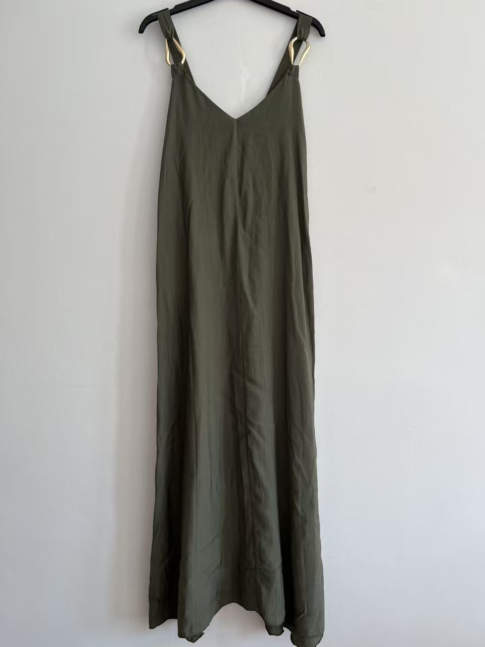 Vestido Largo Fluido de Tirantes con Anillas Metálicas