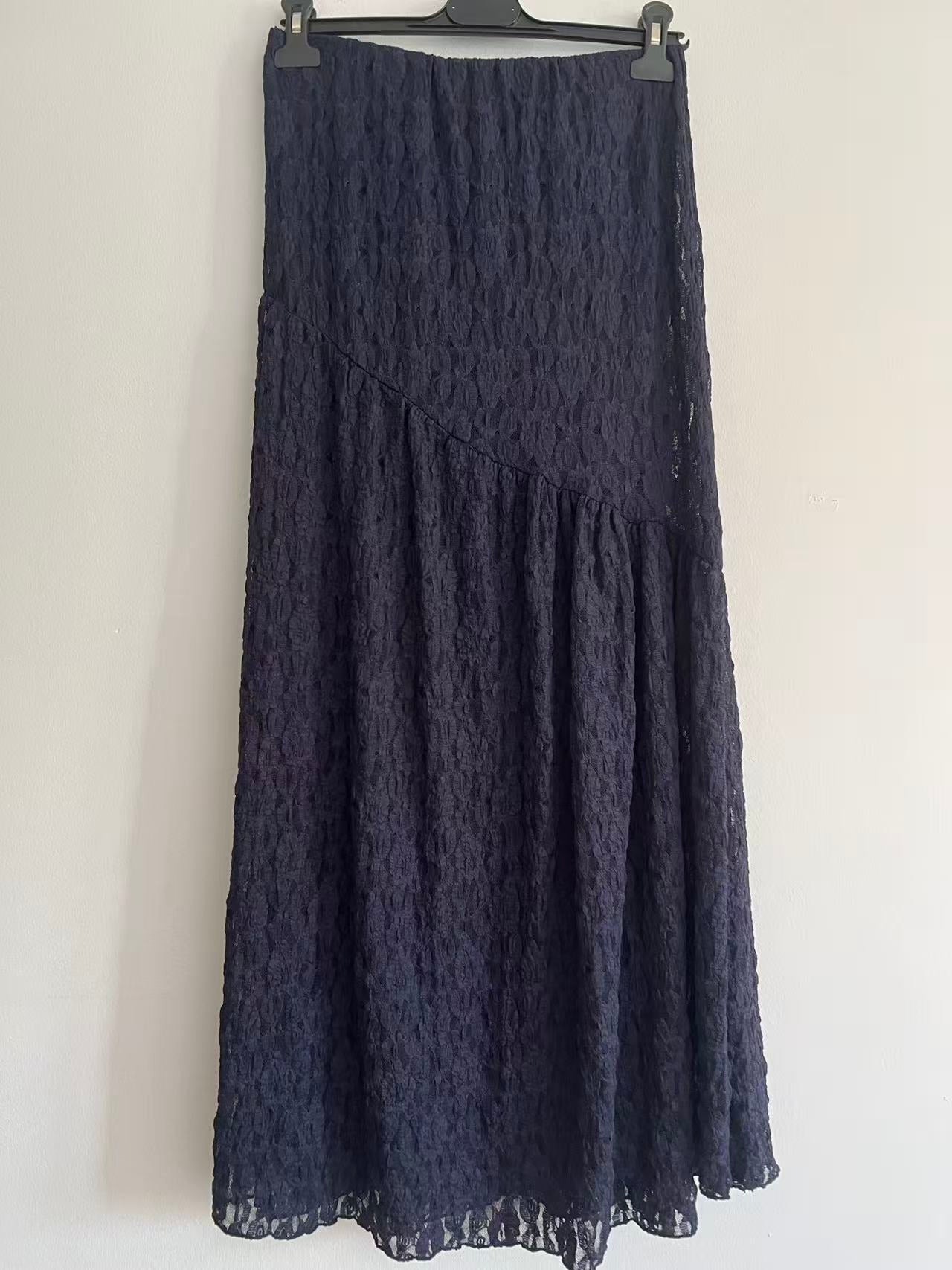 Falda larga encaje azul marino