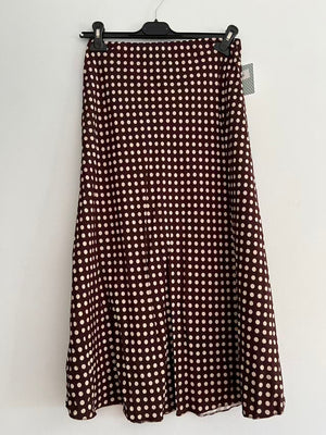 Falda larga lunares burdeos