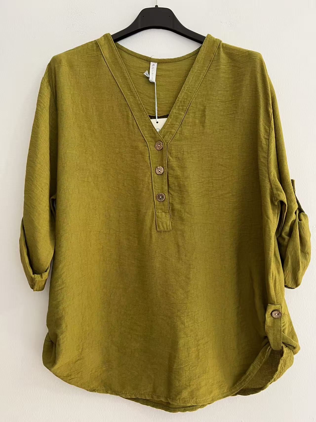 Blusa cuello pico larga verde pistacho