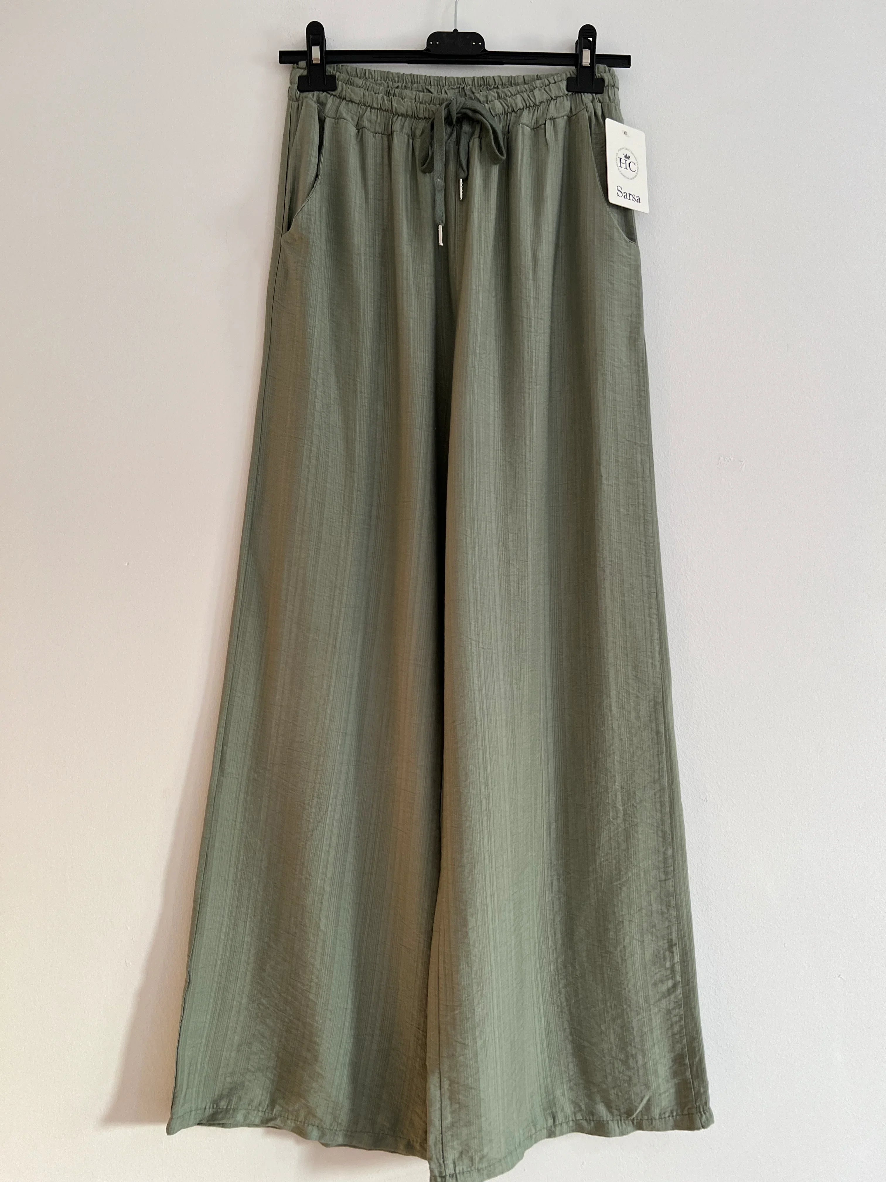 Pantalón largo verde caqui