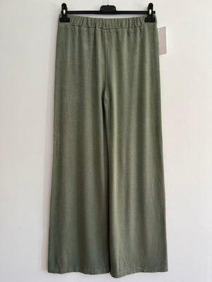Pantalón punto básico verde caqui