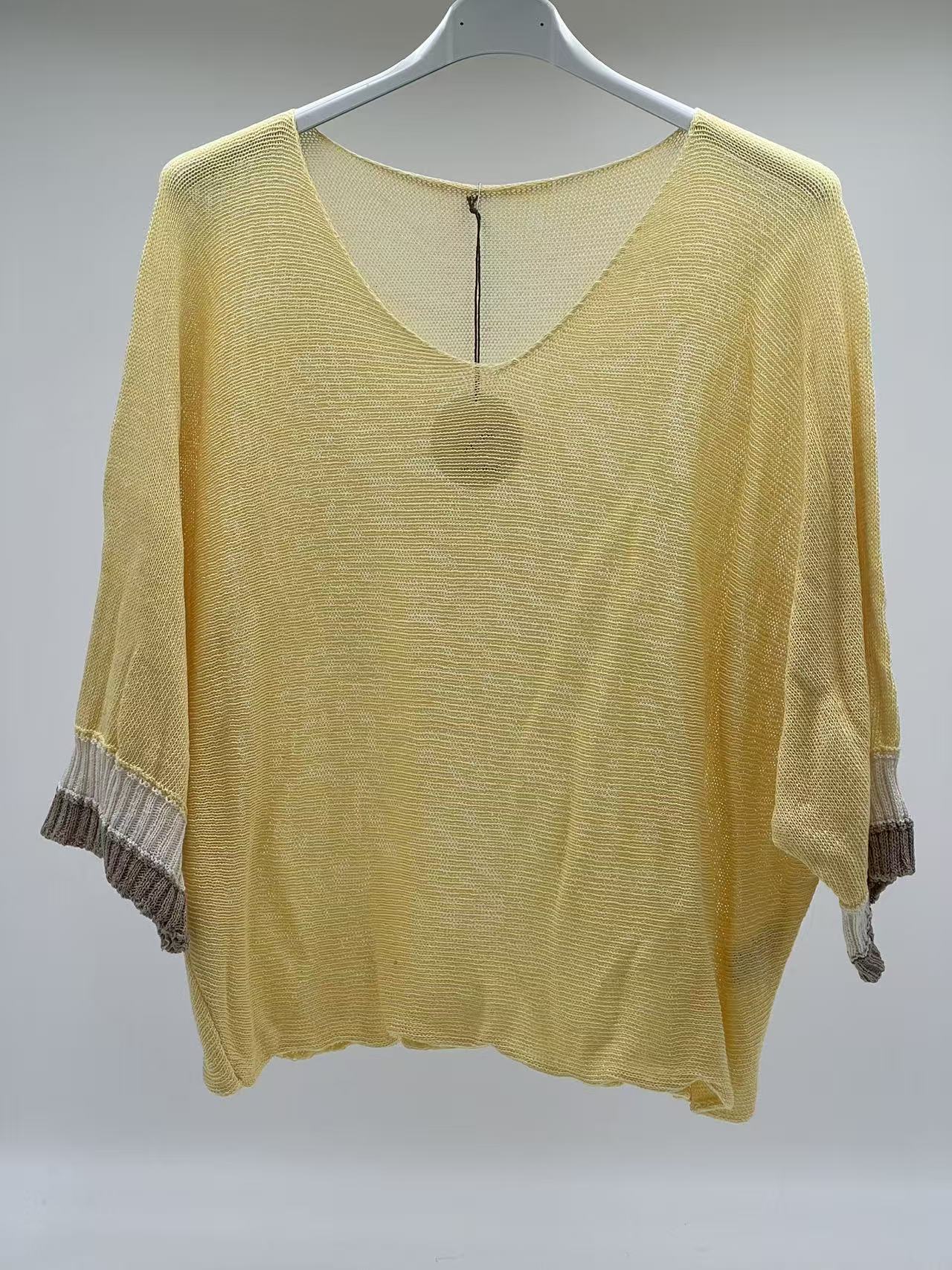 Jersey de Punto Fino con Cuello en V y Puños en Contraste de Color