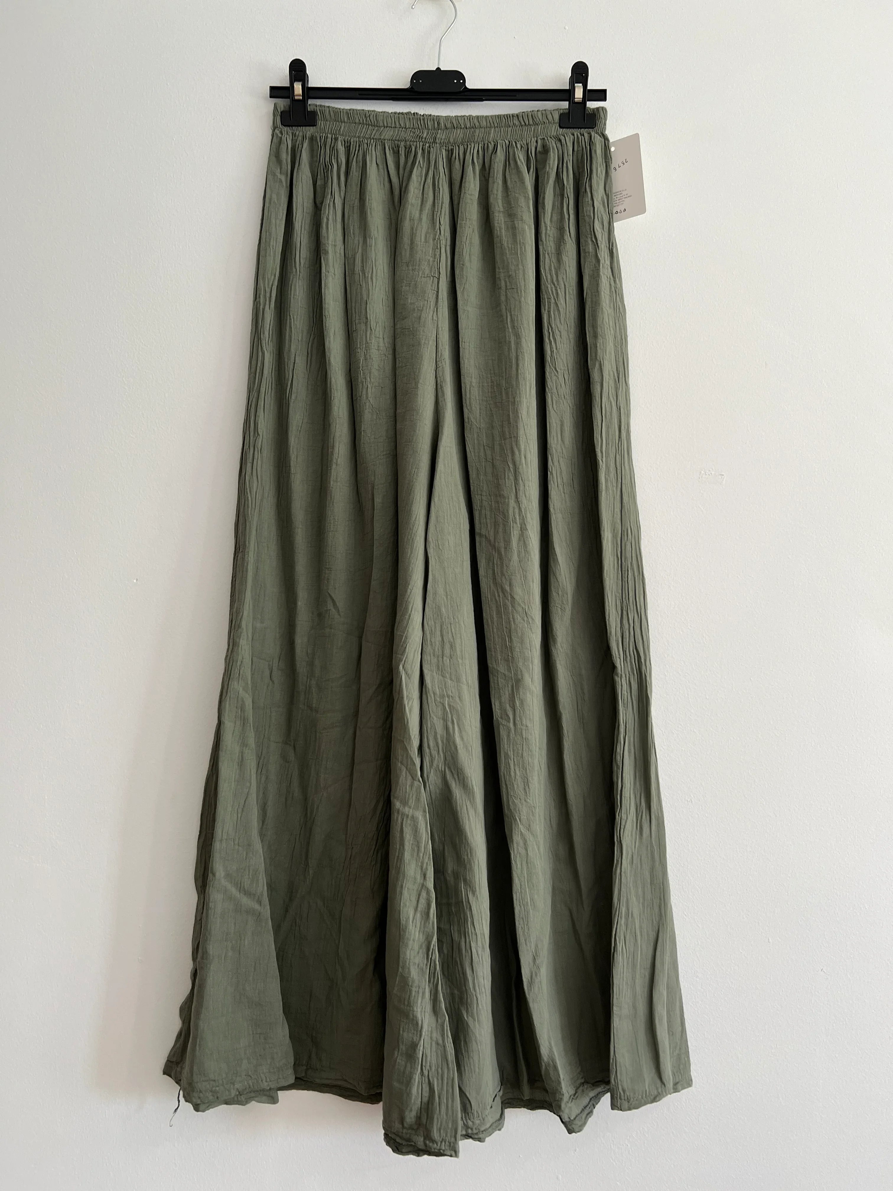 Pantalón ancho fino