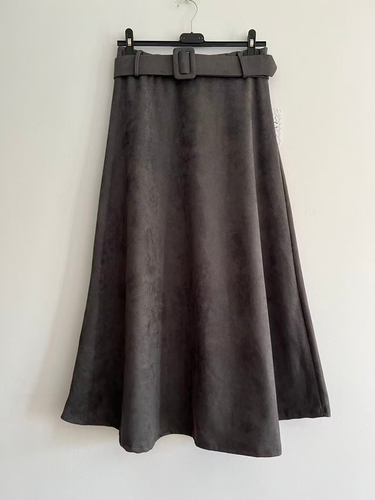 Falda antelina lisa gris oscuro