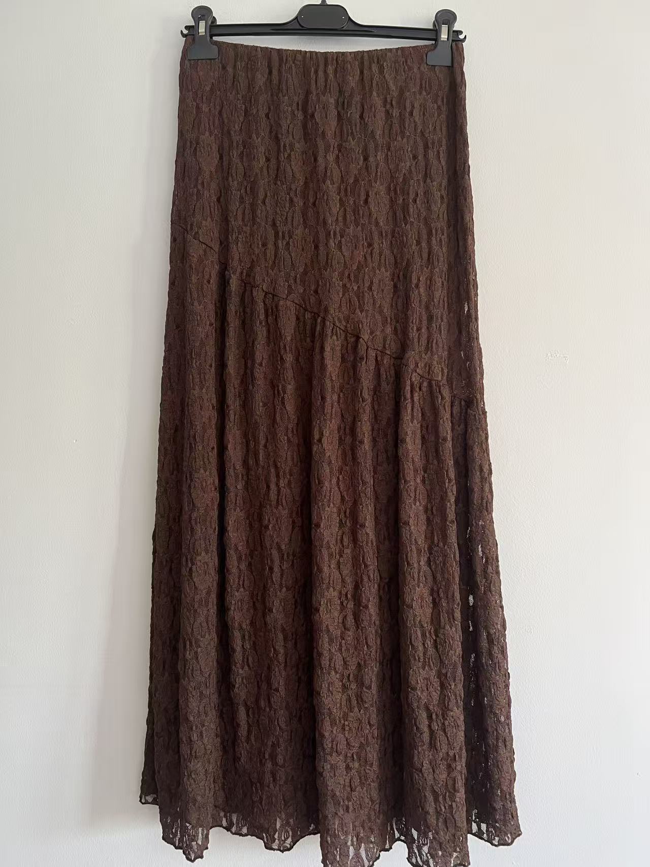Falda larga encaje marrón chocolate