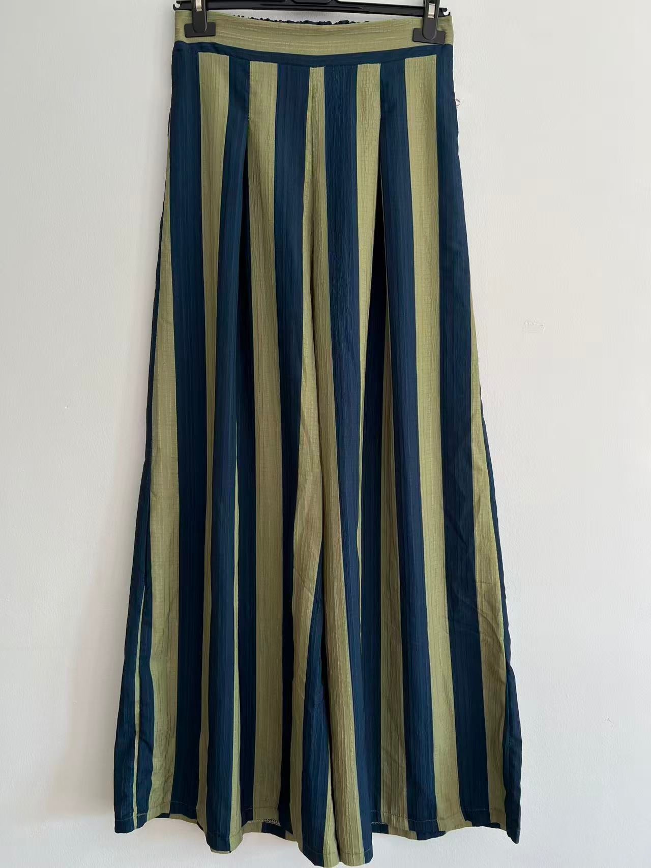 Pantalón Palazzo de Rayas con Cintura Plana