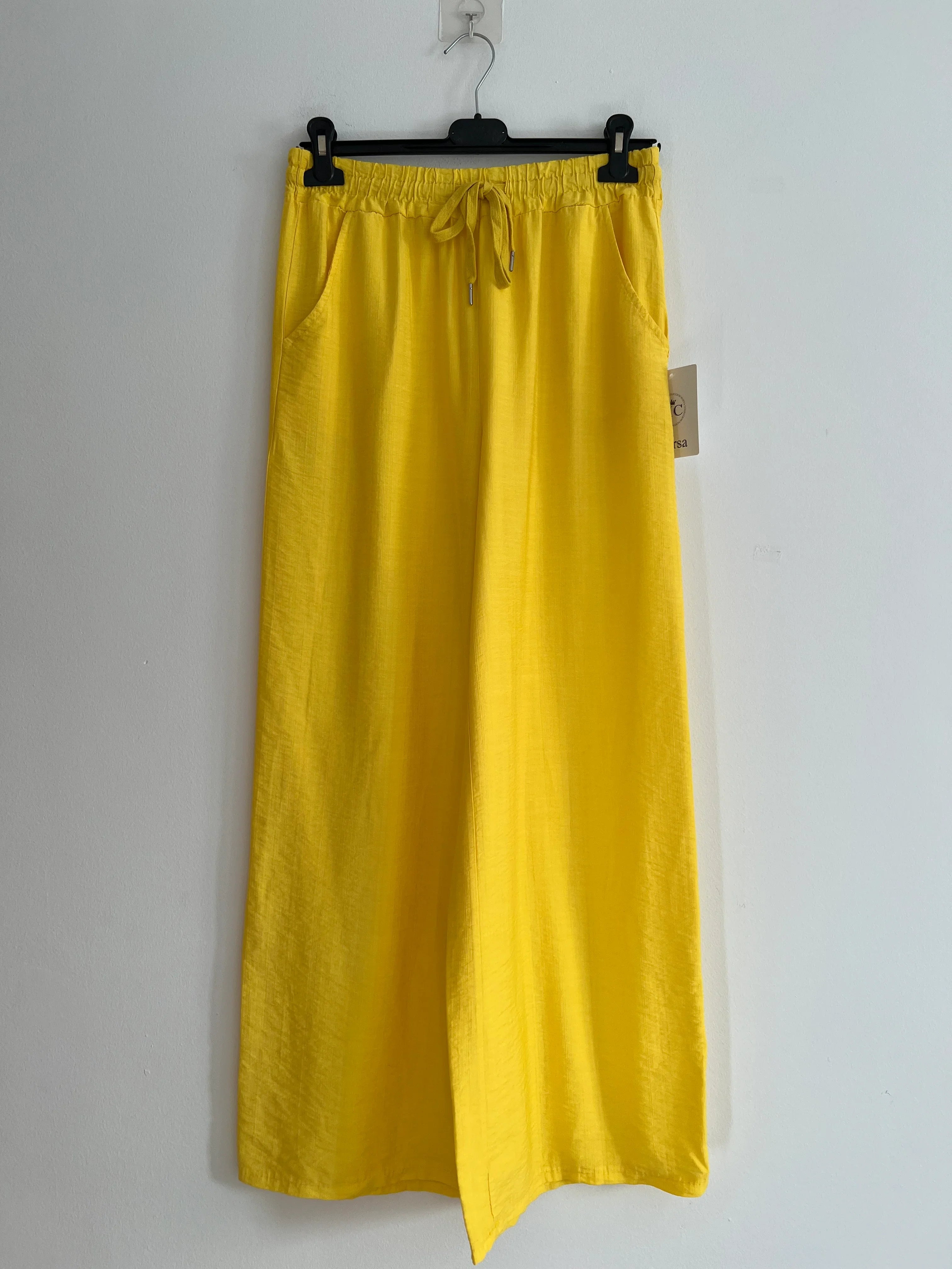 Pantalón largo amarillo