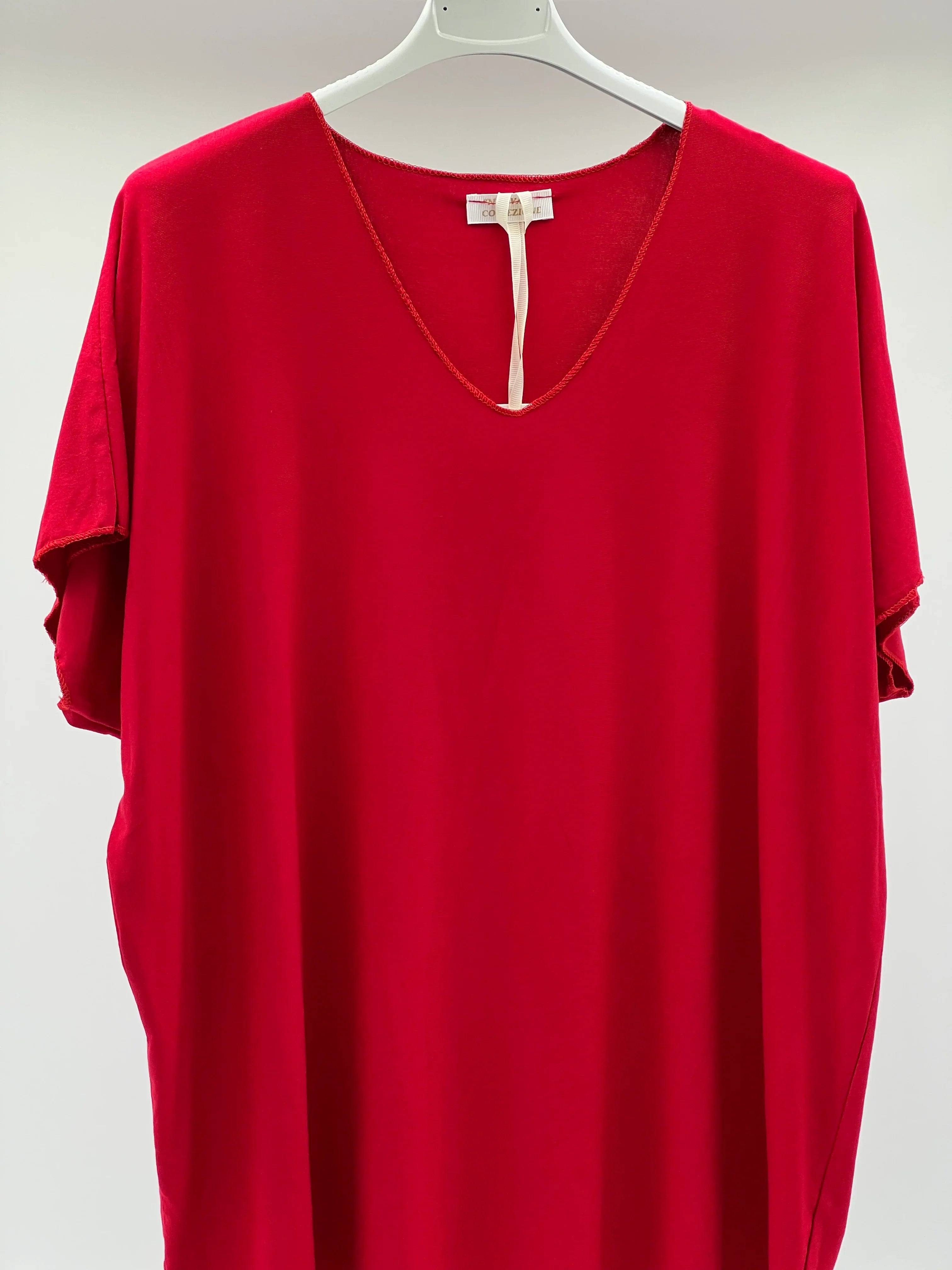 Camiseta pico roja