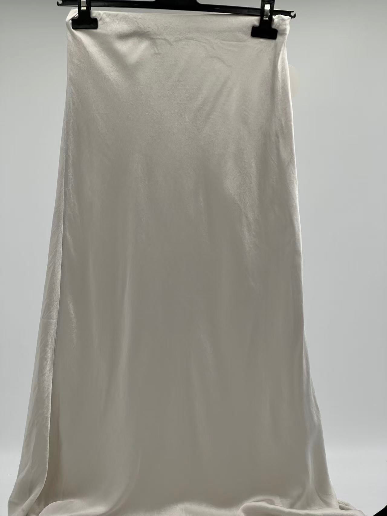 Falda raso larga beige