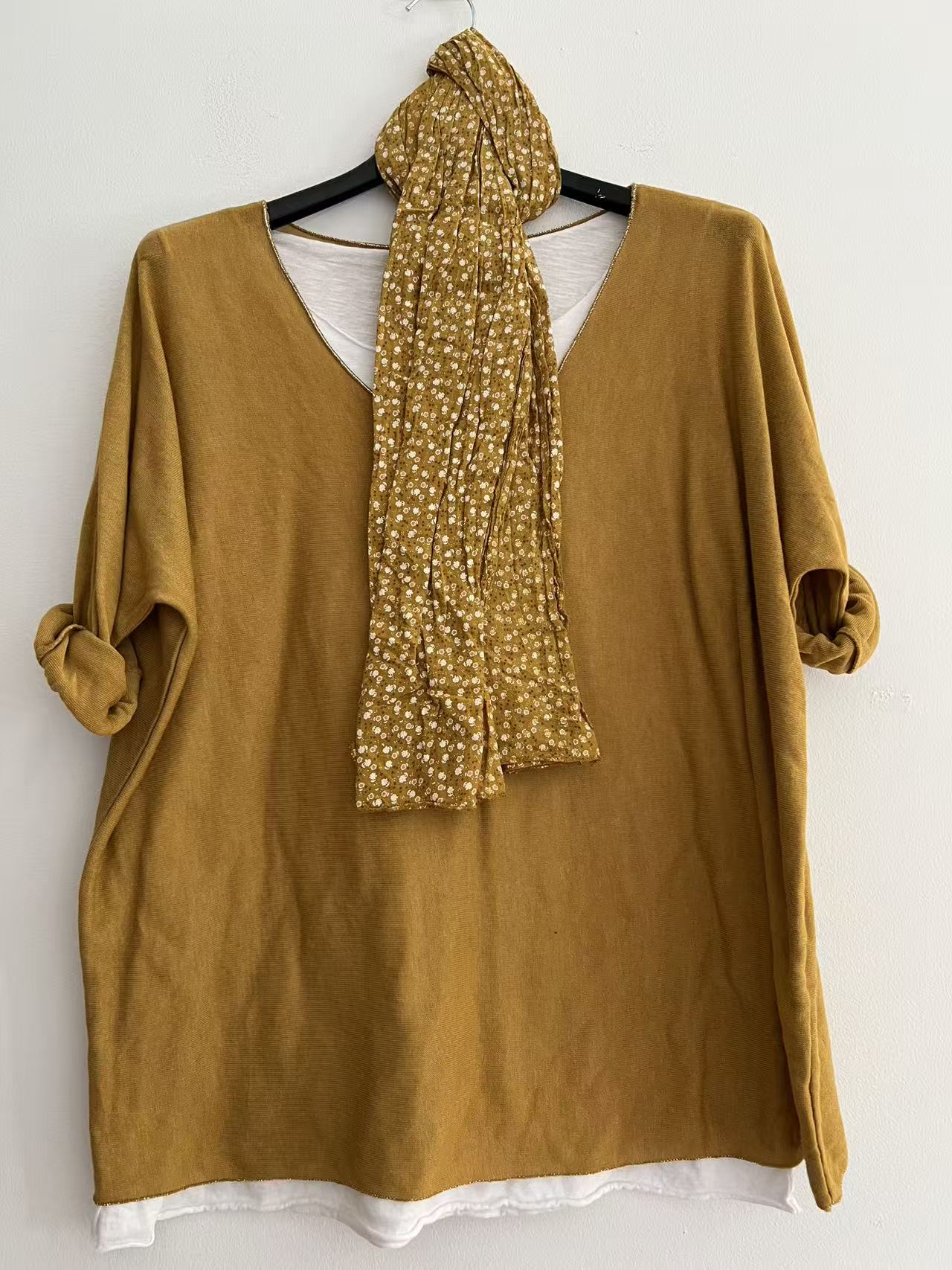 Conjuntos dos piezas con bufanda mostaza