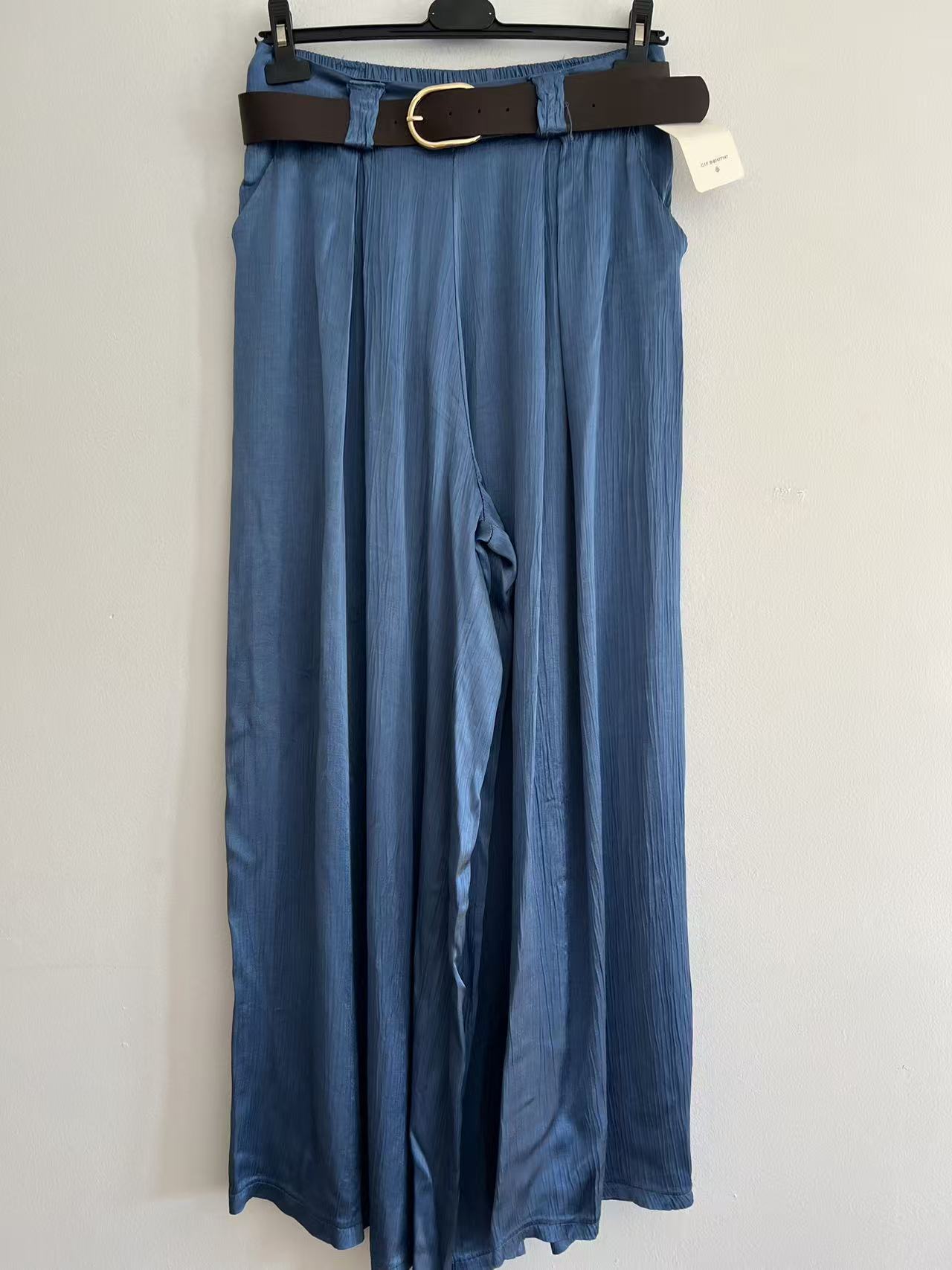 Pantalón Palazzo de Raso Satinado con Cinturón Elegancia y Confort con Caída Fluida