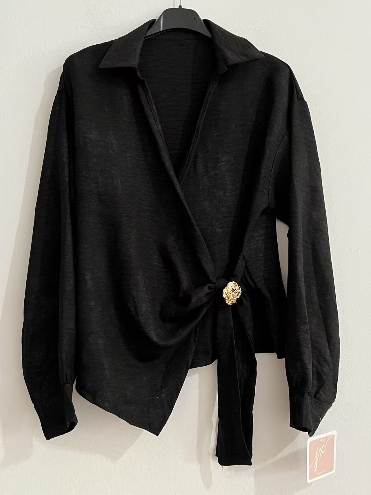 Camisa cruzada negra