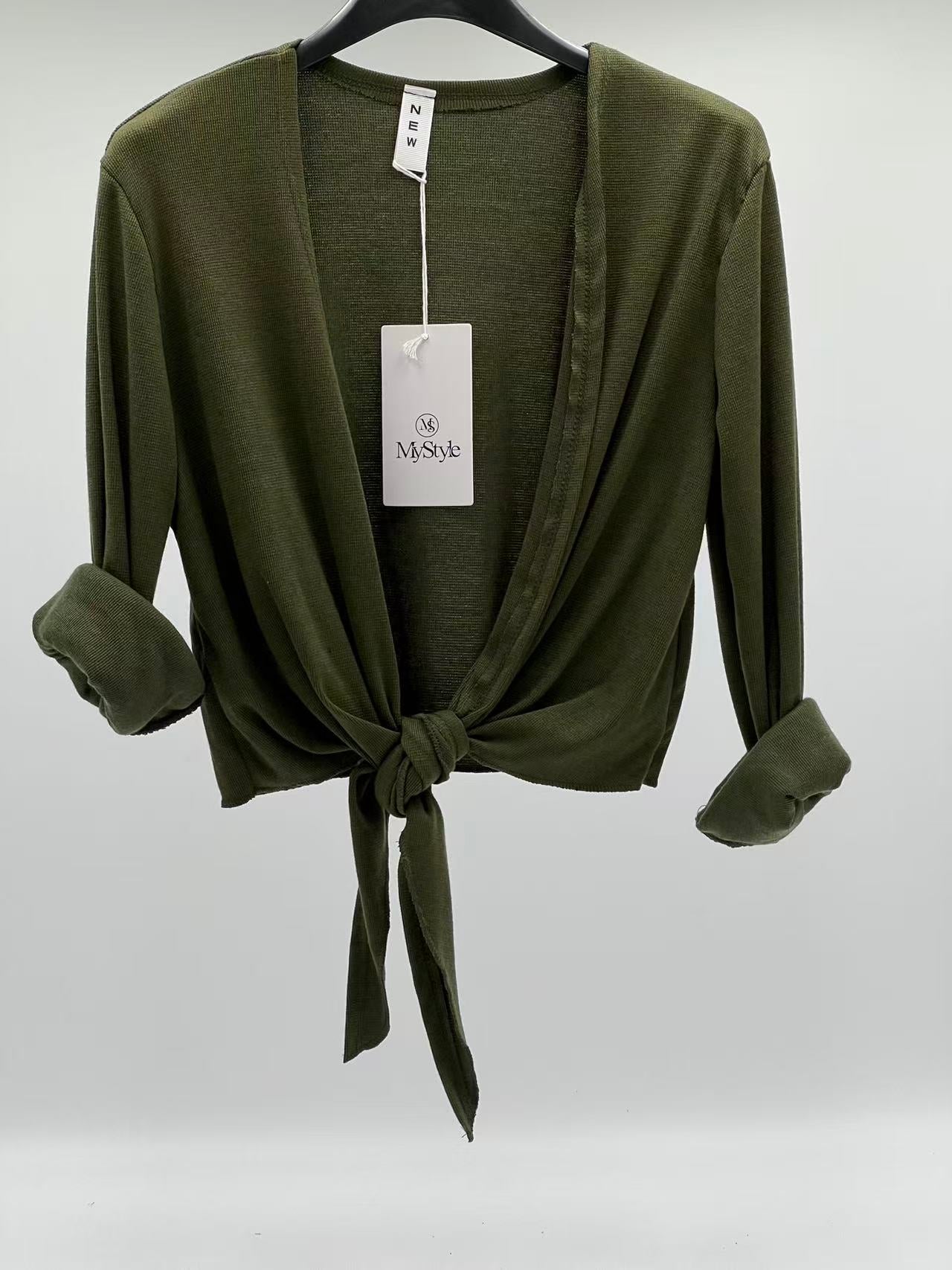 Rebeca corta verde caqui