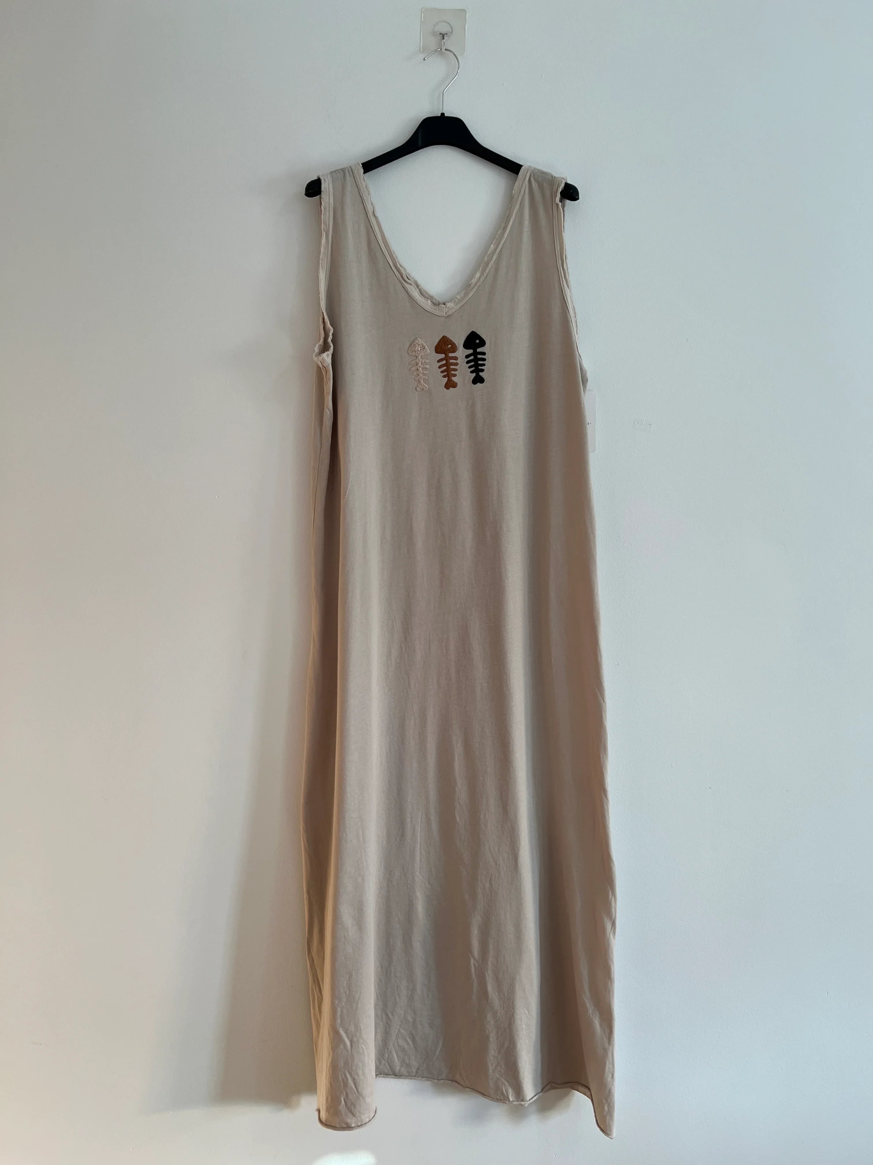 Vestido largo beige