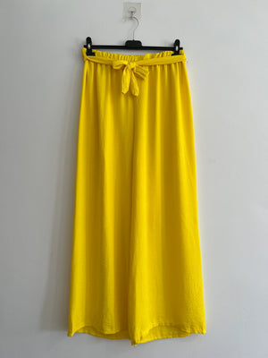 Pantalón pirata amarillo