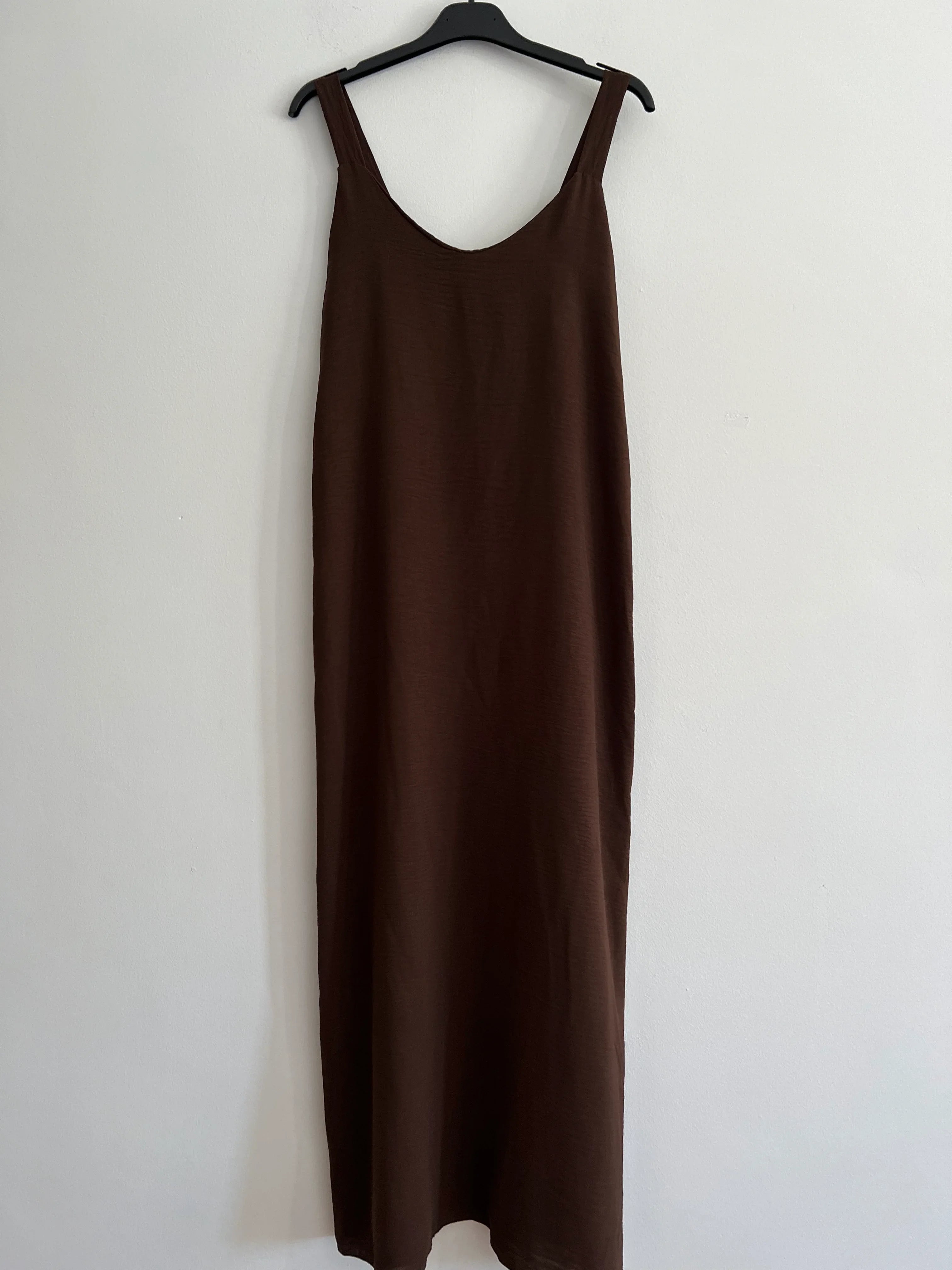 Vestido tirantes liso