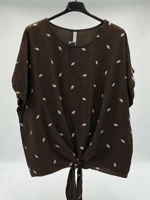 Camiseta estampado marron