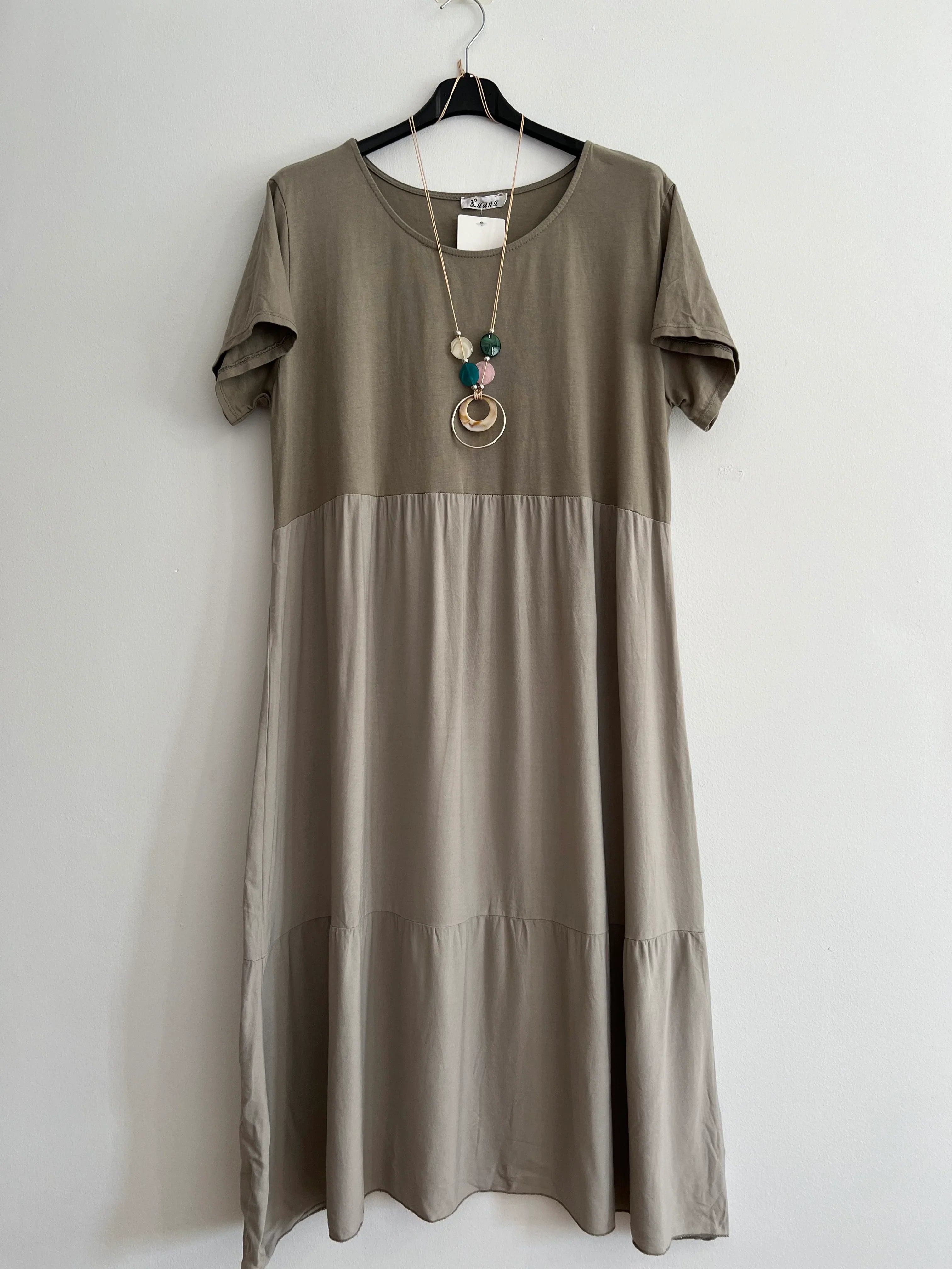 Vestido clásico básico largo