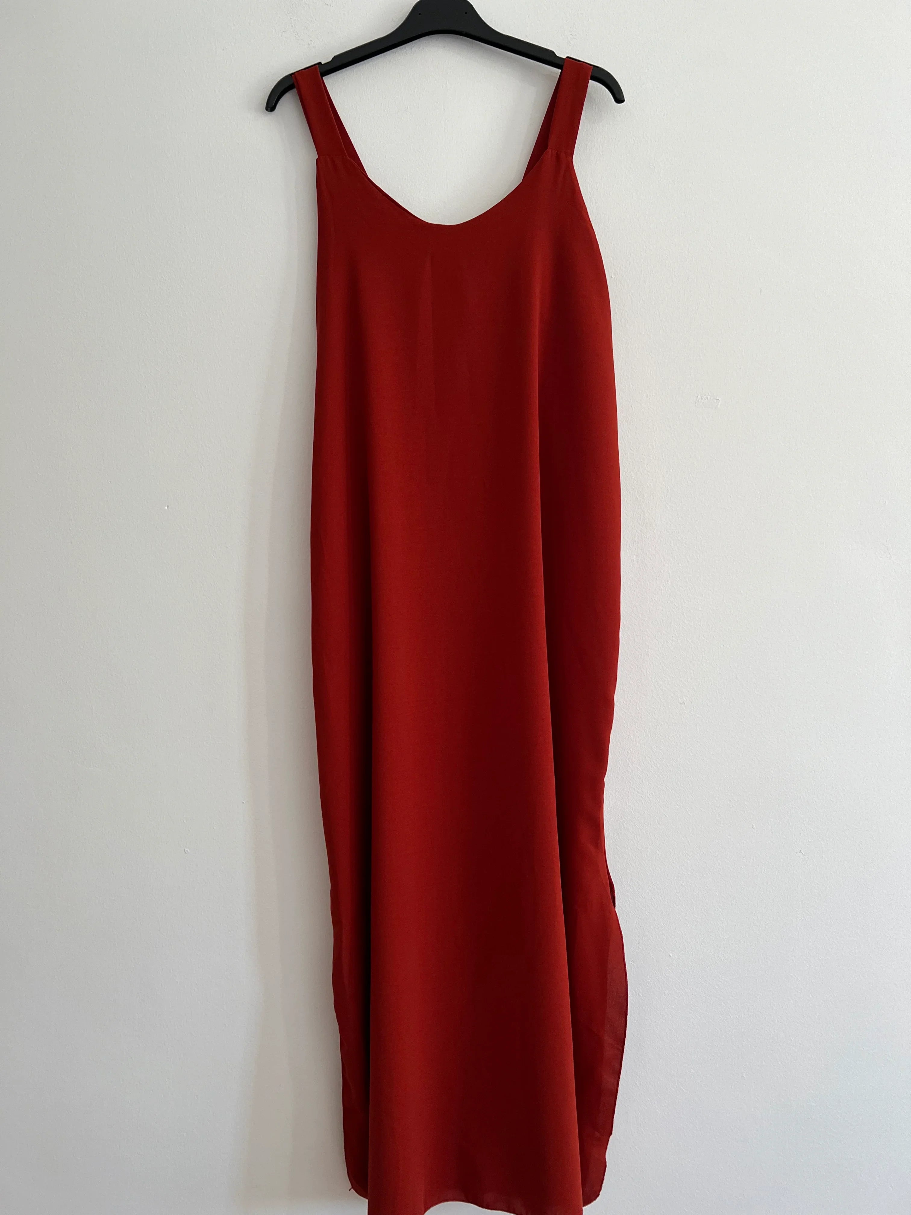 Vestido tirantes liso