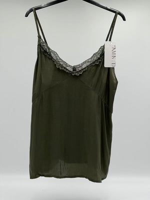 Tirantes raso encaje verde caqui