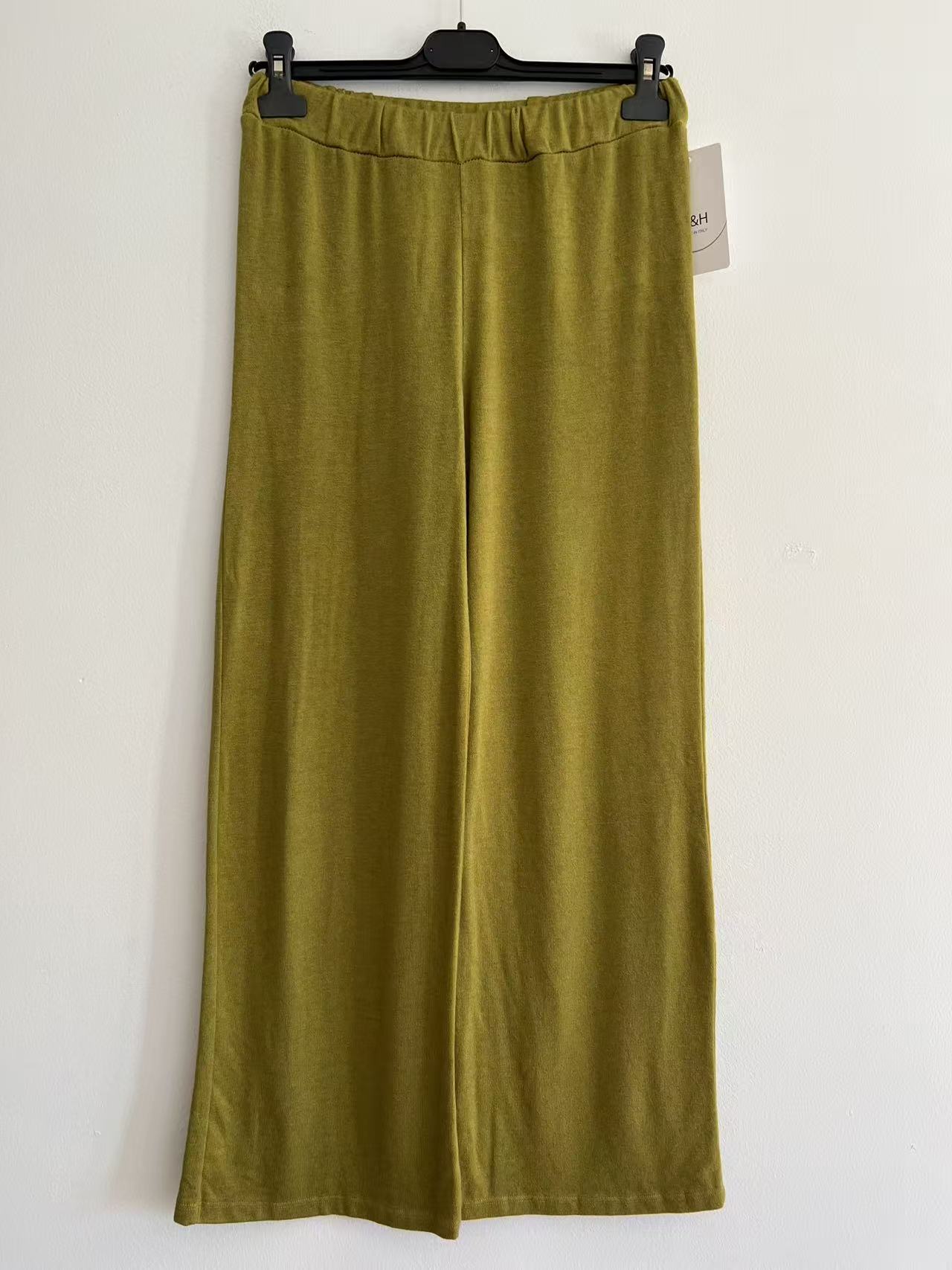 Pantalón punto básico verde pistacho