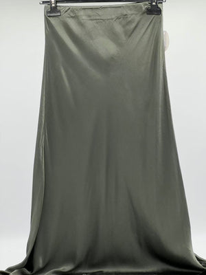 Falda raso larga verde caqui