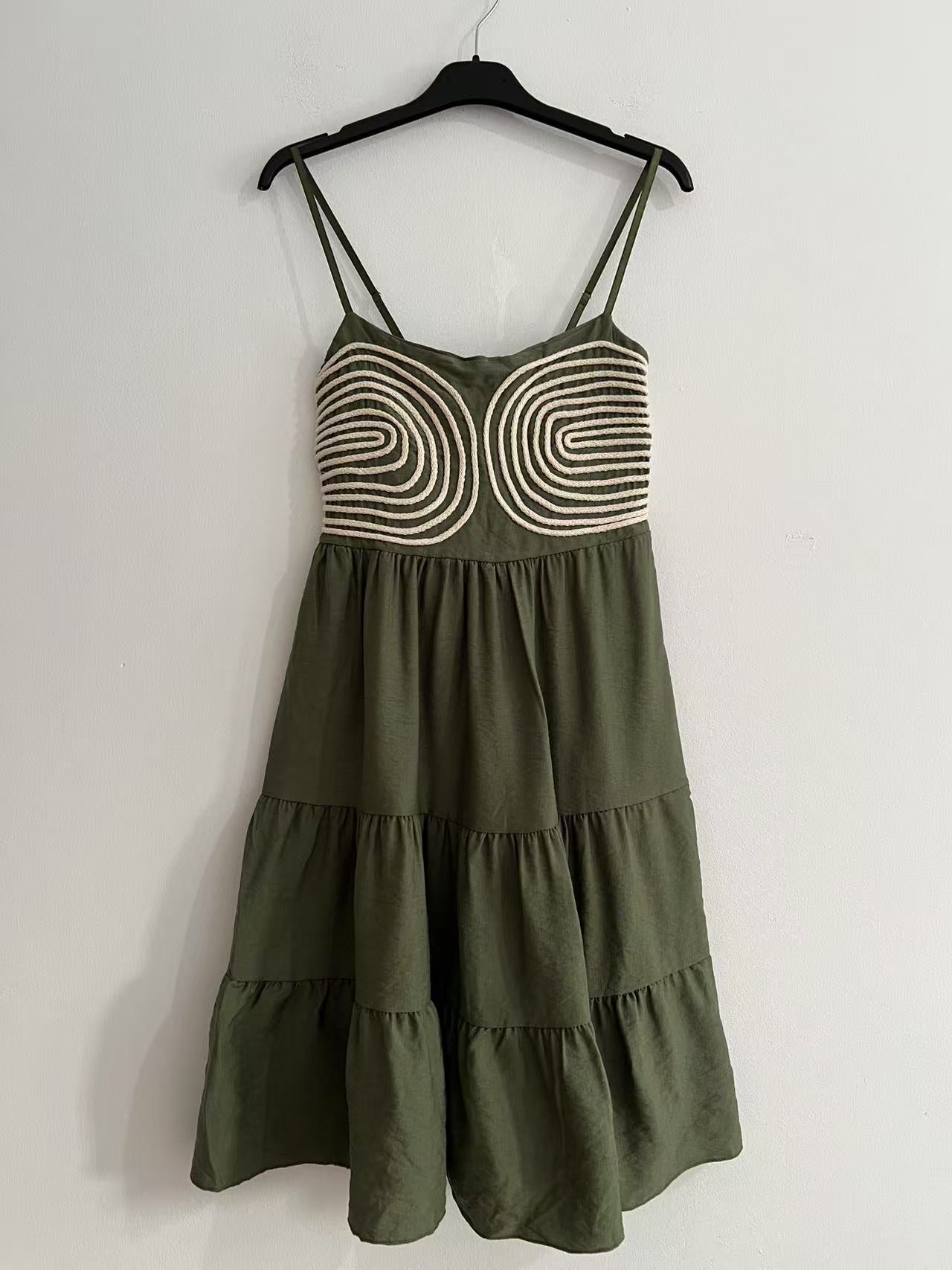 Vestido midi verde caqui