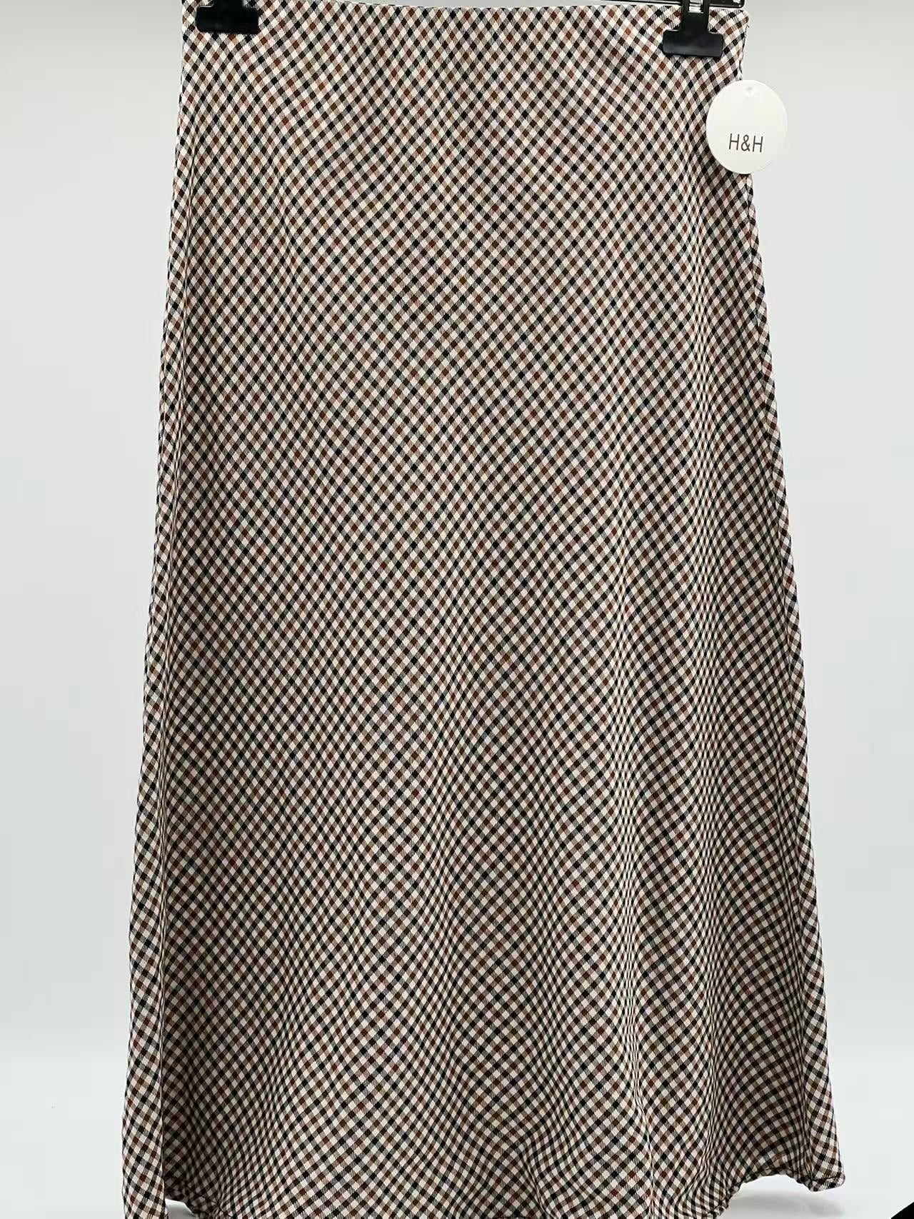 Falda cuadra larga negra