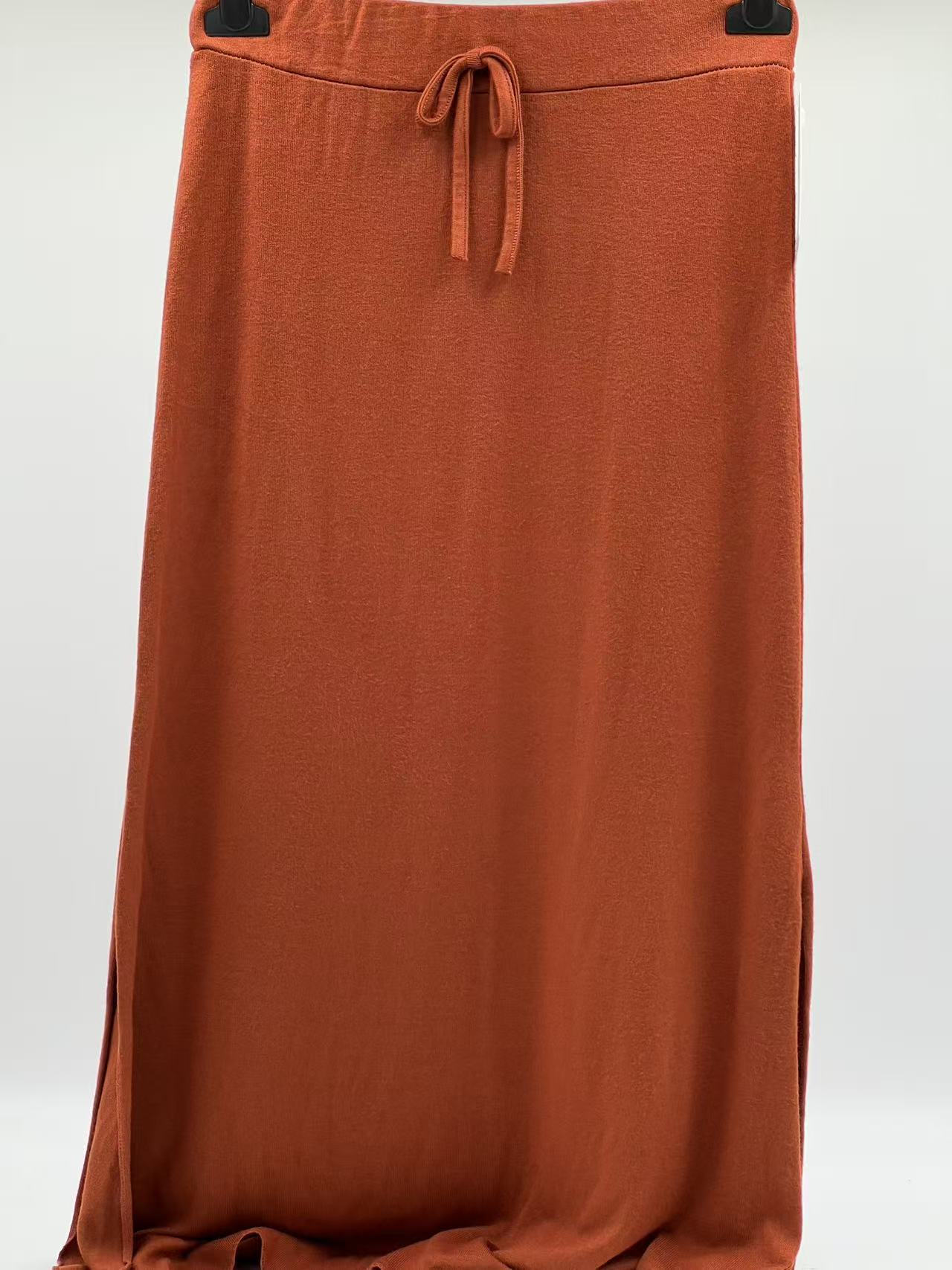 Falda larga punto caldera