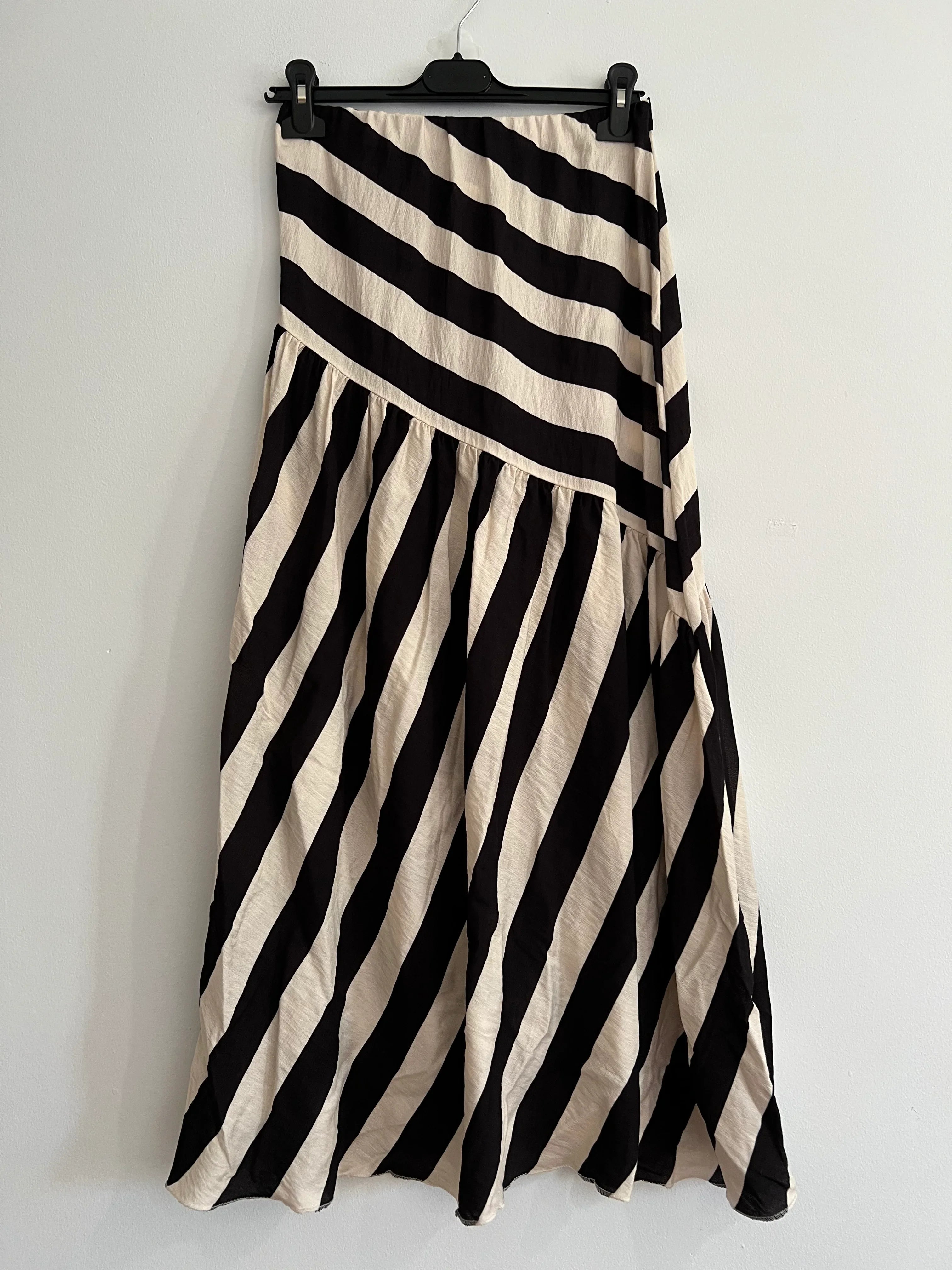 Falda rayas negro y beige