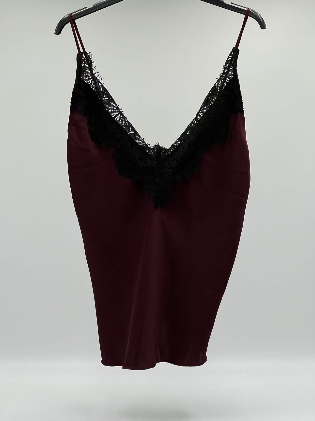 Lencero con encaje burdeos