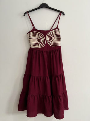Vestido midi burdeo