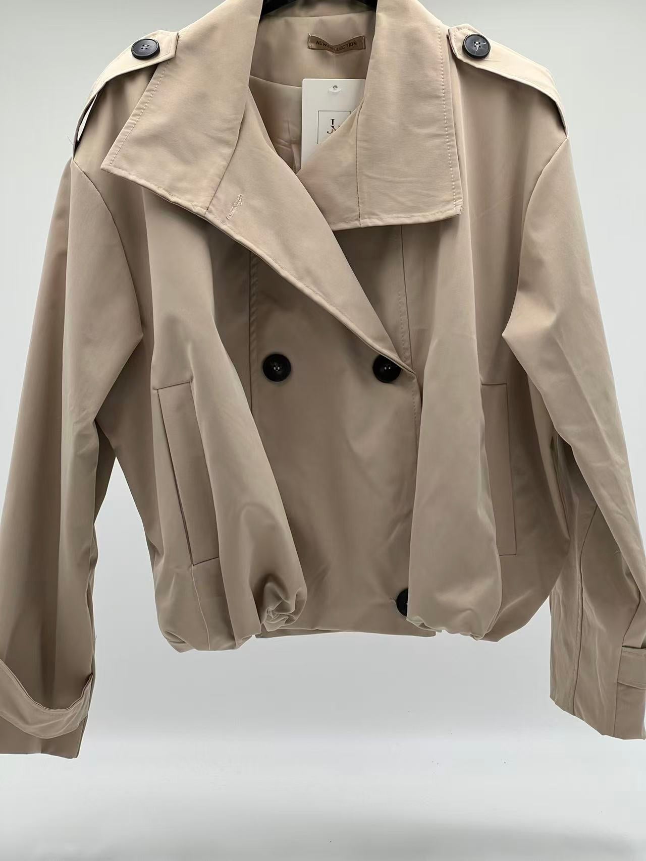 Bomber chaqueta corta beige