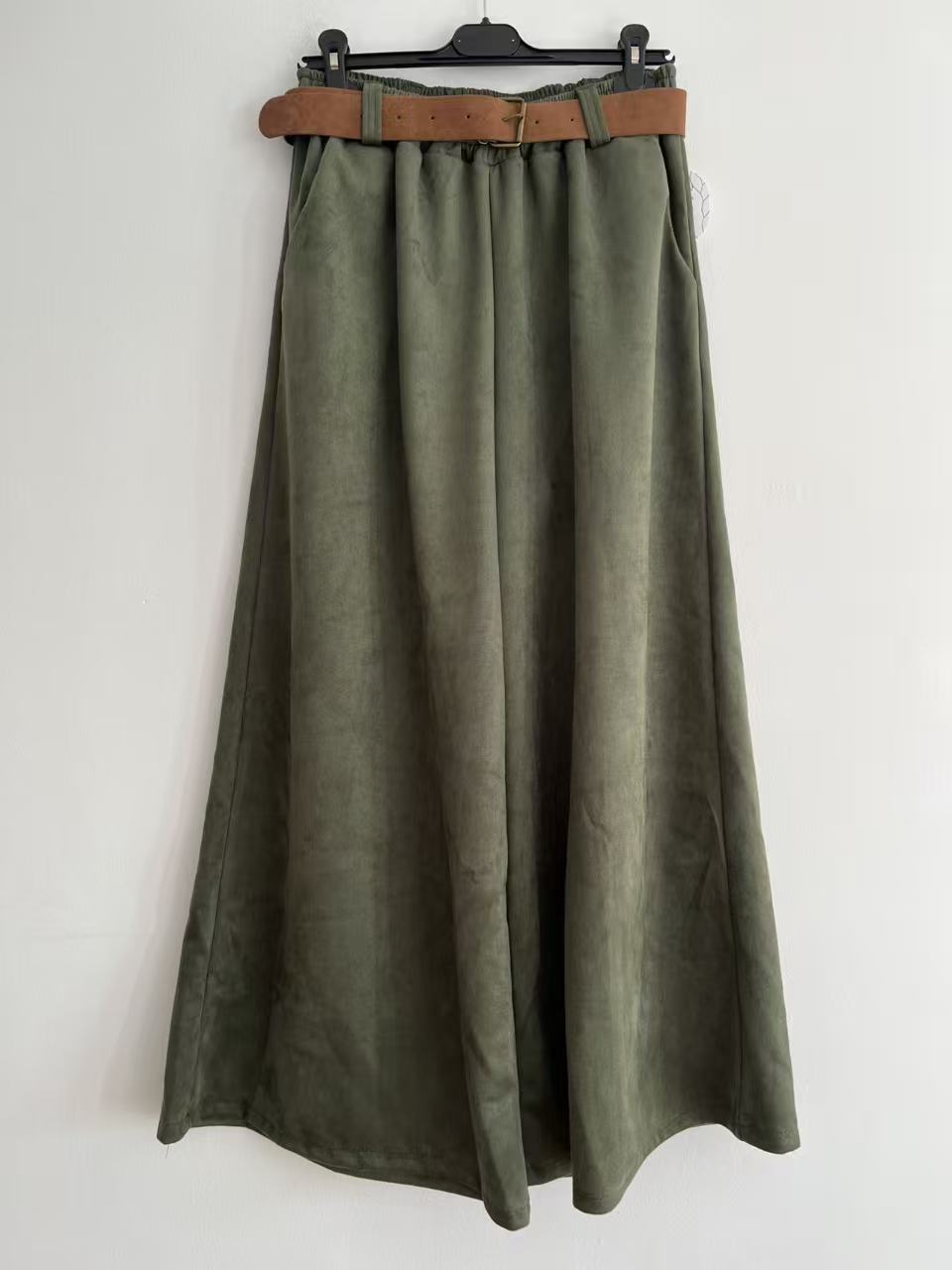 Pantalón antelina ancha