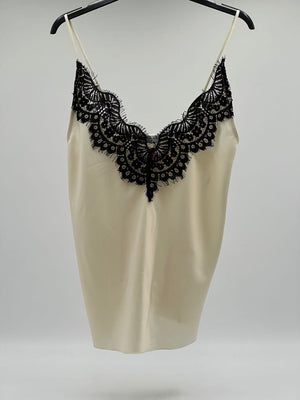 Lencero con encaje beige