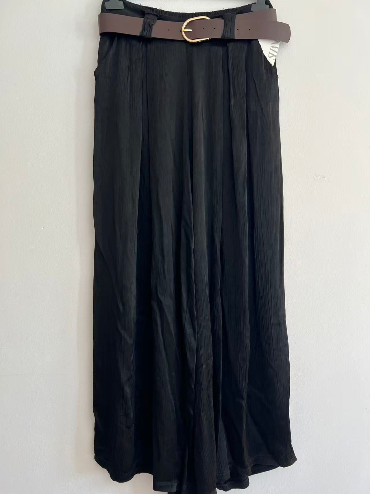 Pantalón Palazzo de Raso Satinado con Cinturón Elegancia y Confort con Caída Fluida