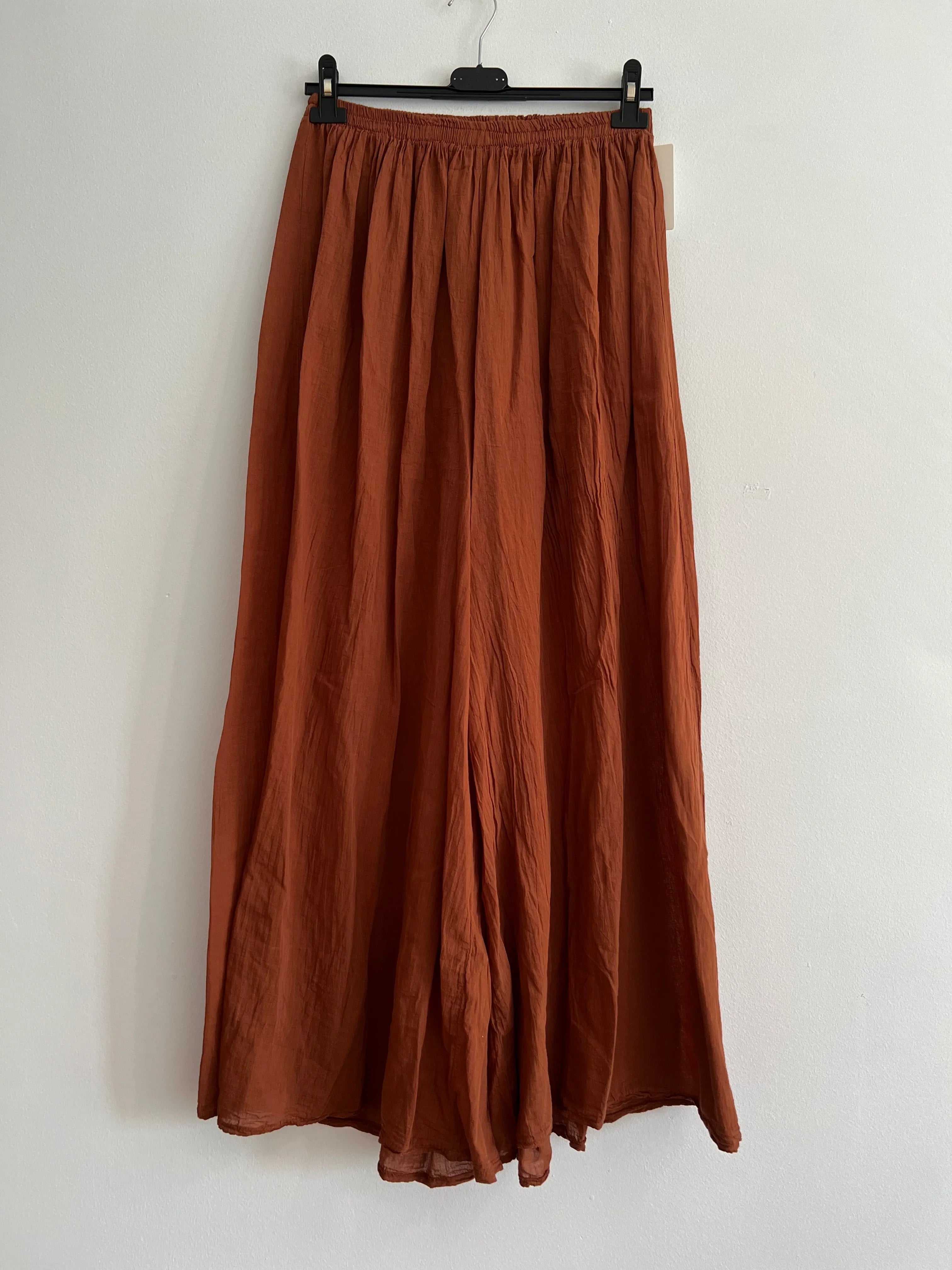 Pantalón ancho fino