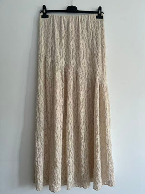 Falda larga encaje beige