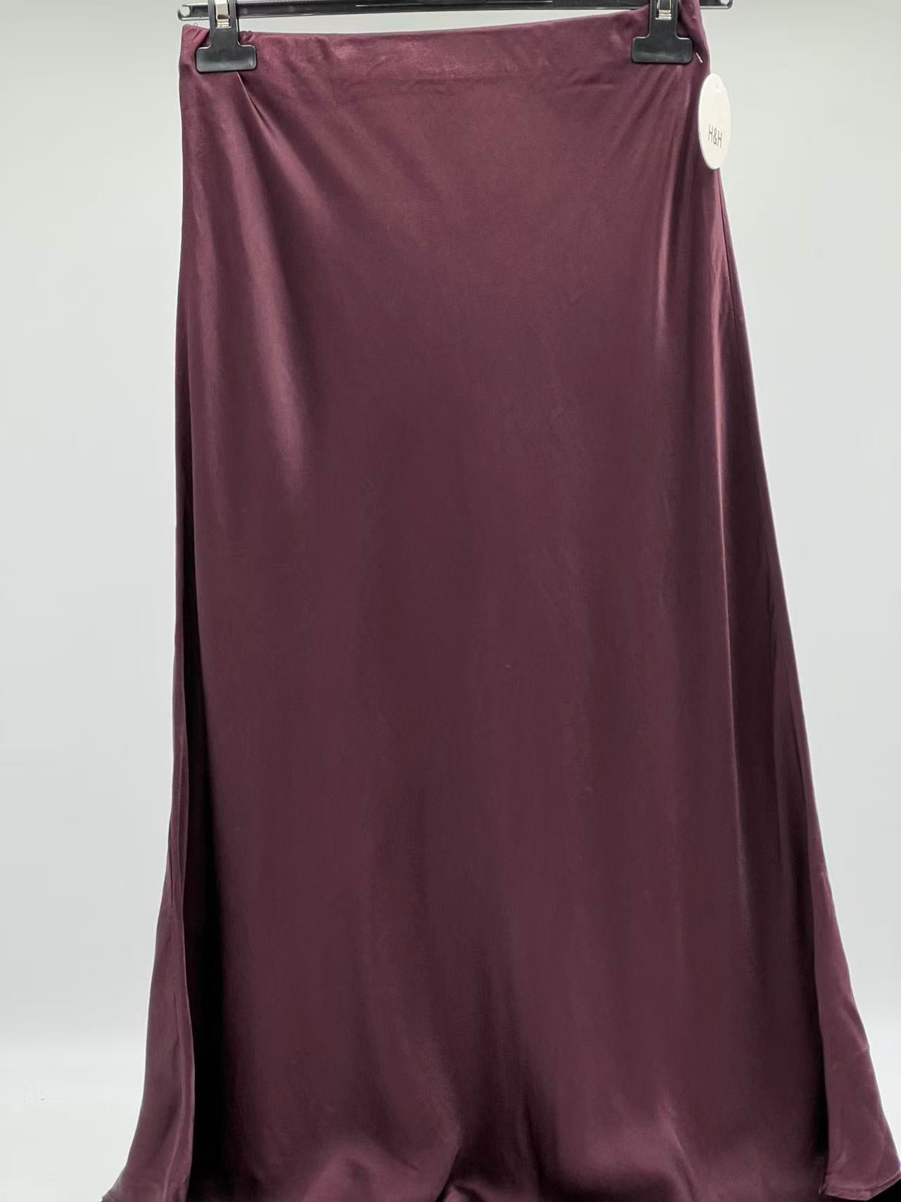 Falda raso larga morada