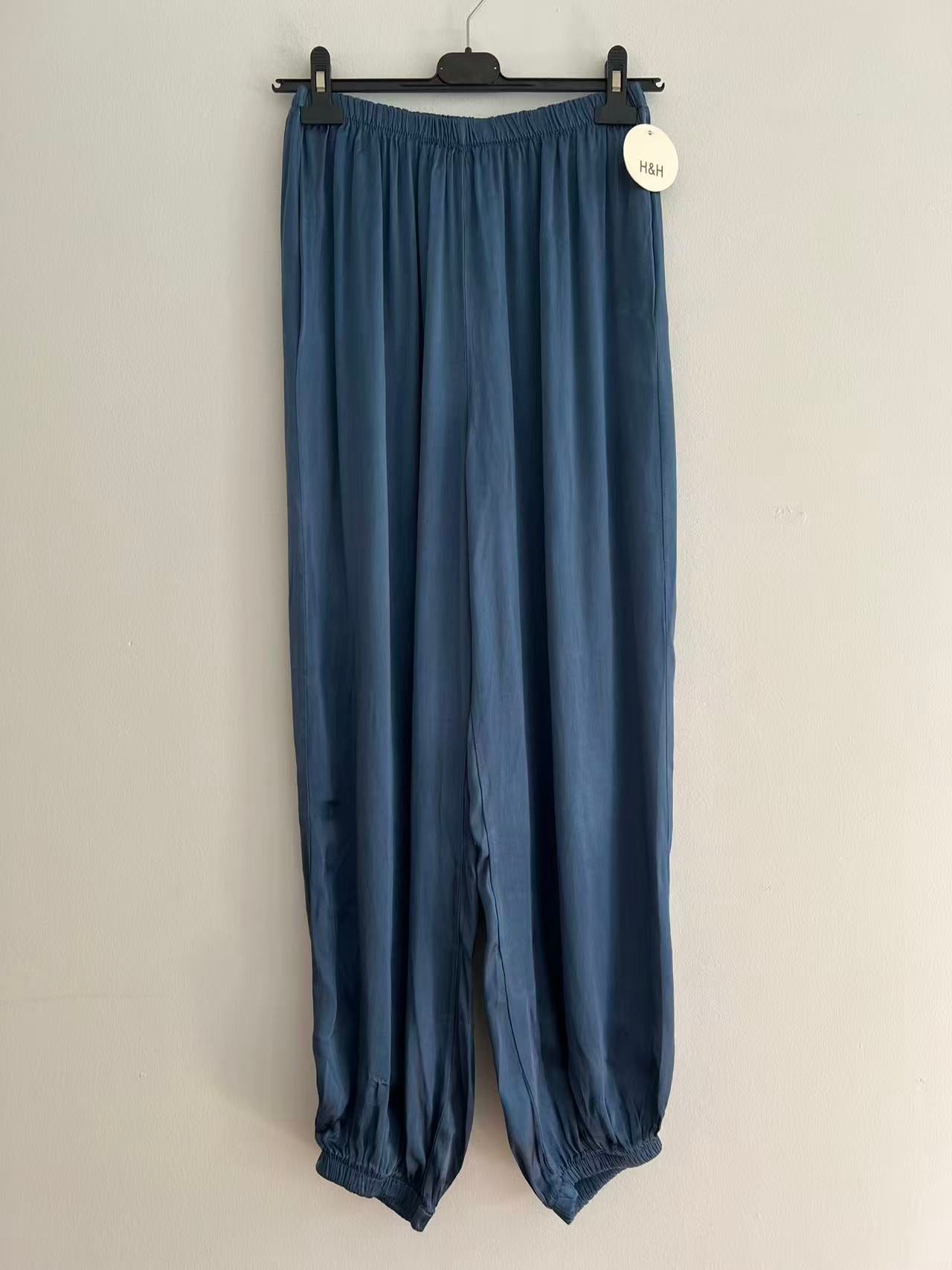 Pantalón largo raso puños azul vaquero 