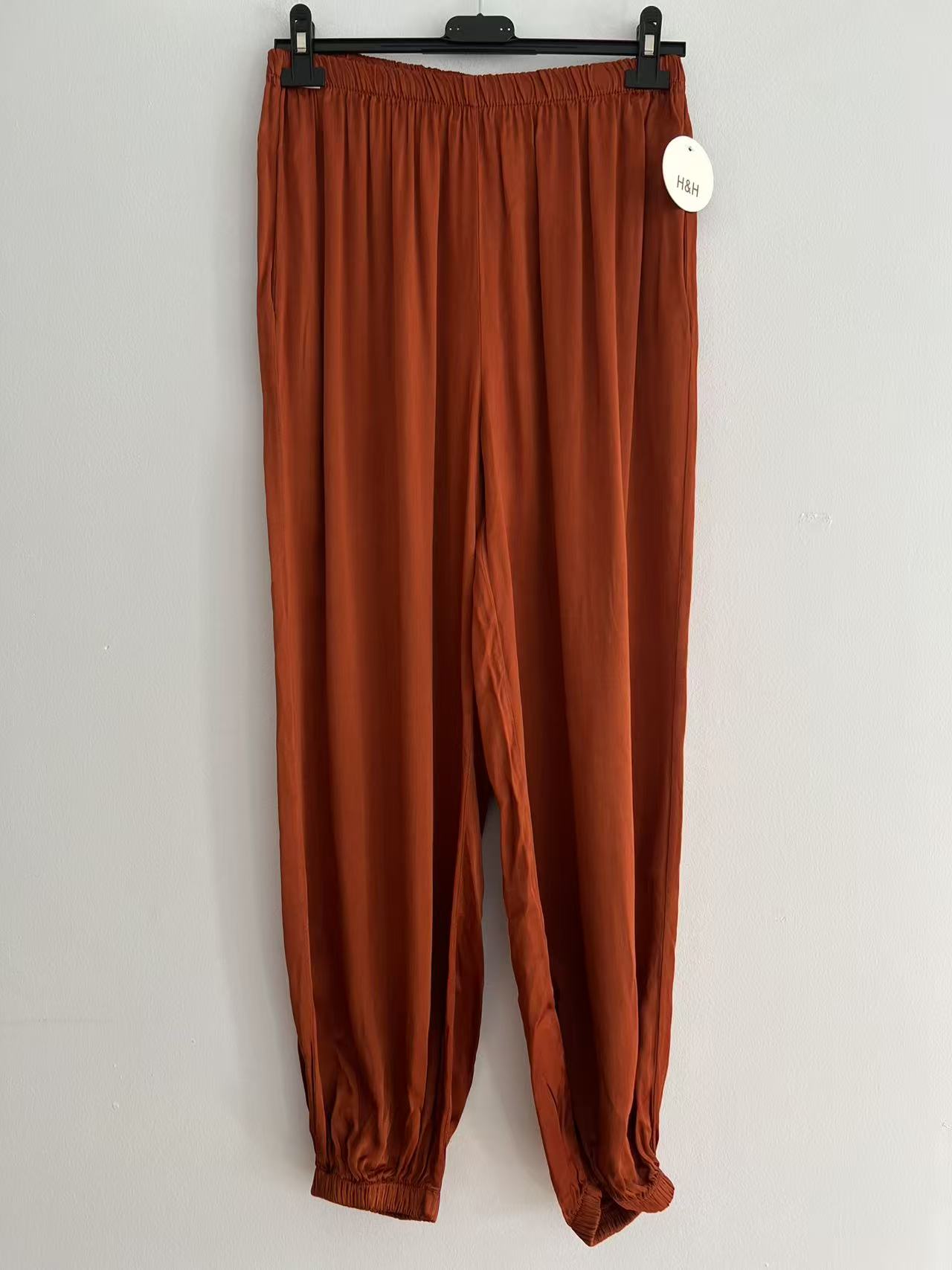 Pantalón largo raso puños caldera