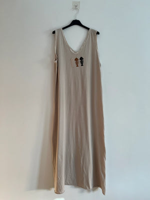 Vestido largo beige