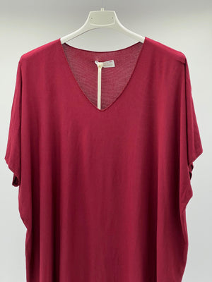 Camiseta pico burdeo