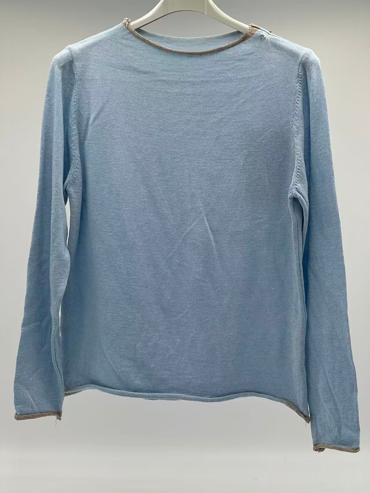 Jersey de Punto Fino en Tono Vainilla con Ribetes en Contraste