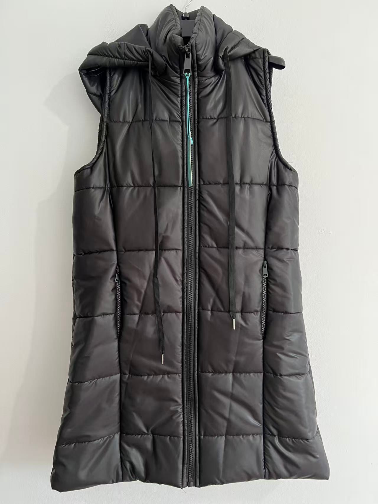 Chaleco de plumas negro